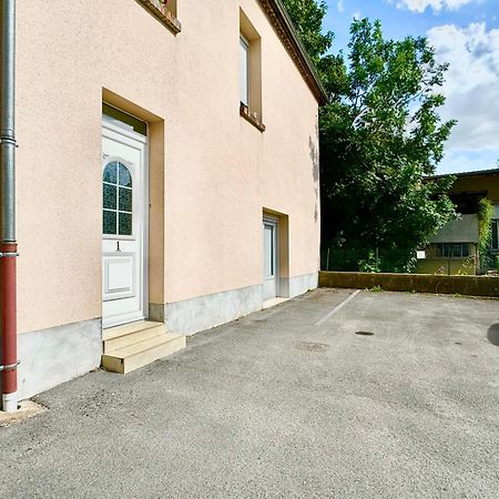 Le Cubry : Appart Hyper-Centre Avec Une Place De Parking Épernay Dış mekan fotoğraf